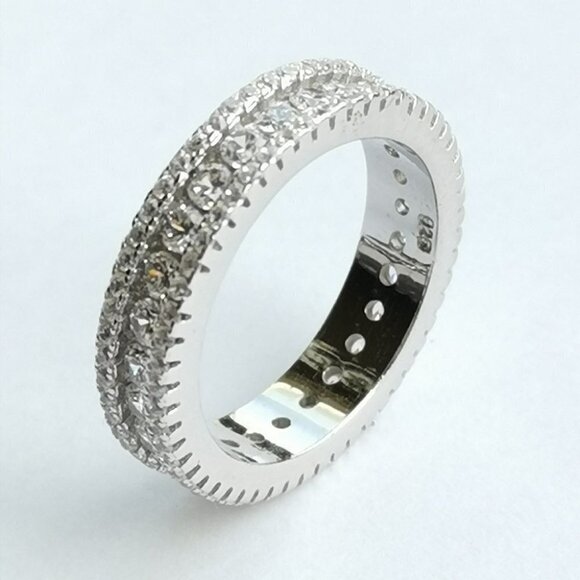Sterling silver cz eternity band ring size 8 🆕 - Picture 4 of 6